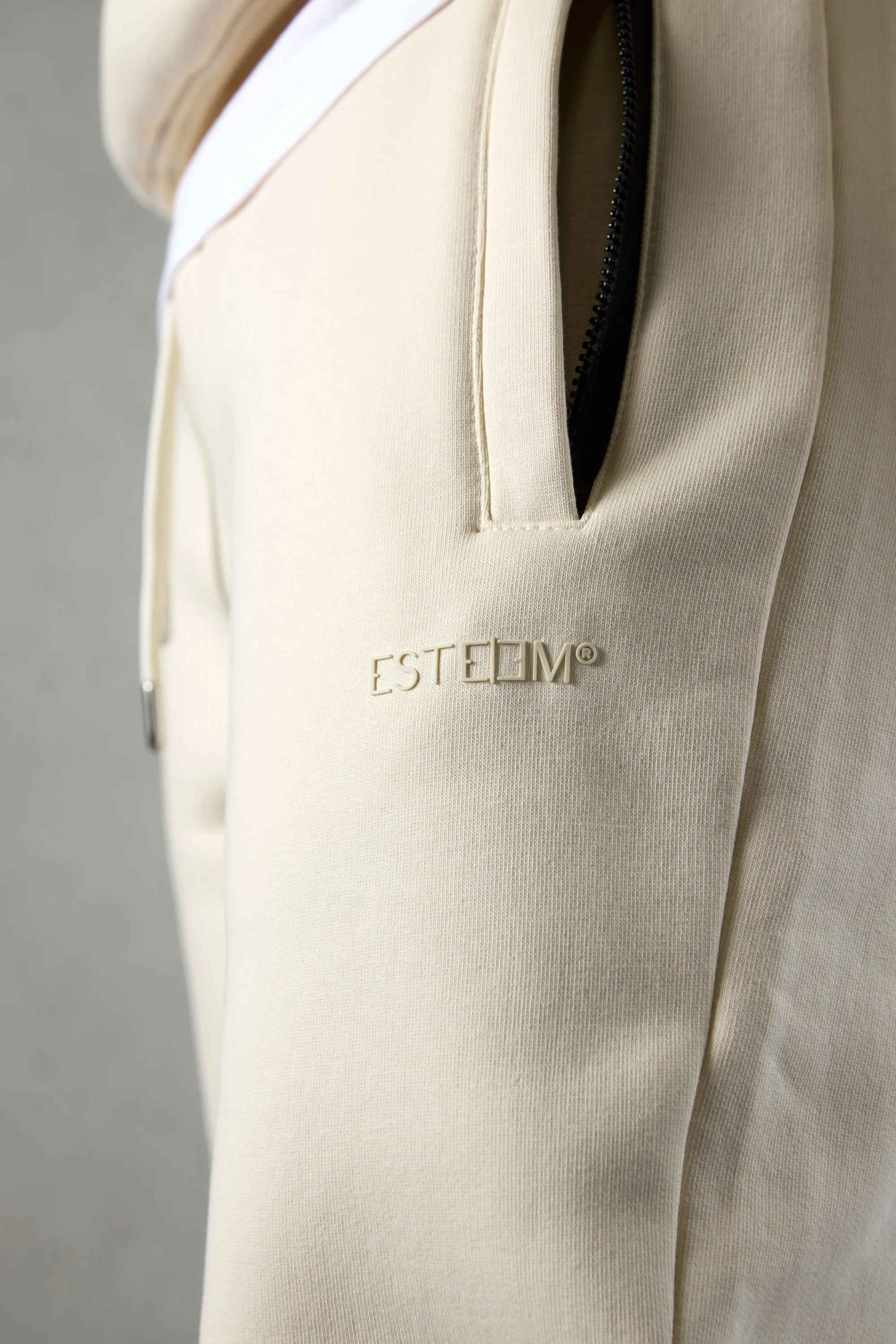 BEIGE ESSENTIAL BUTTONS JOGGER - Image 5