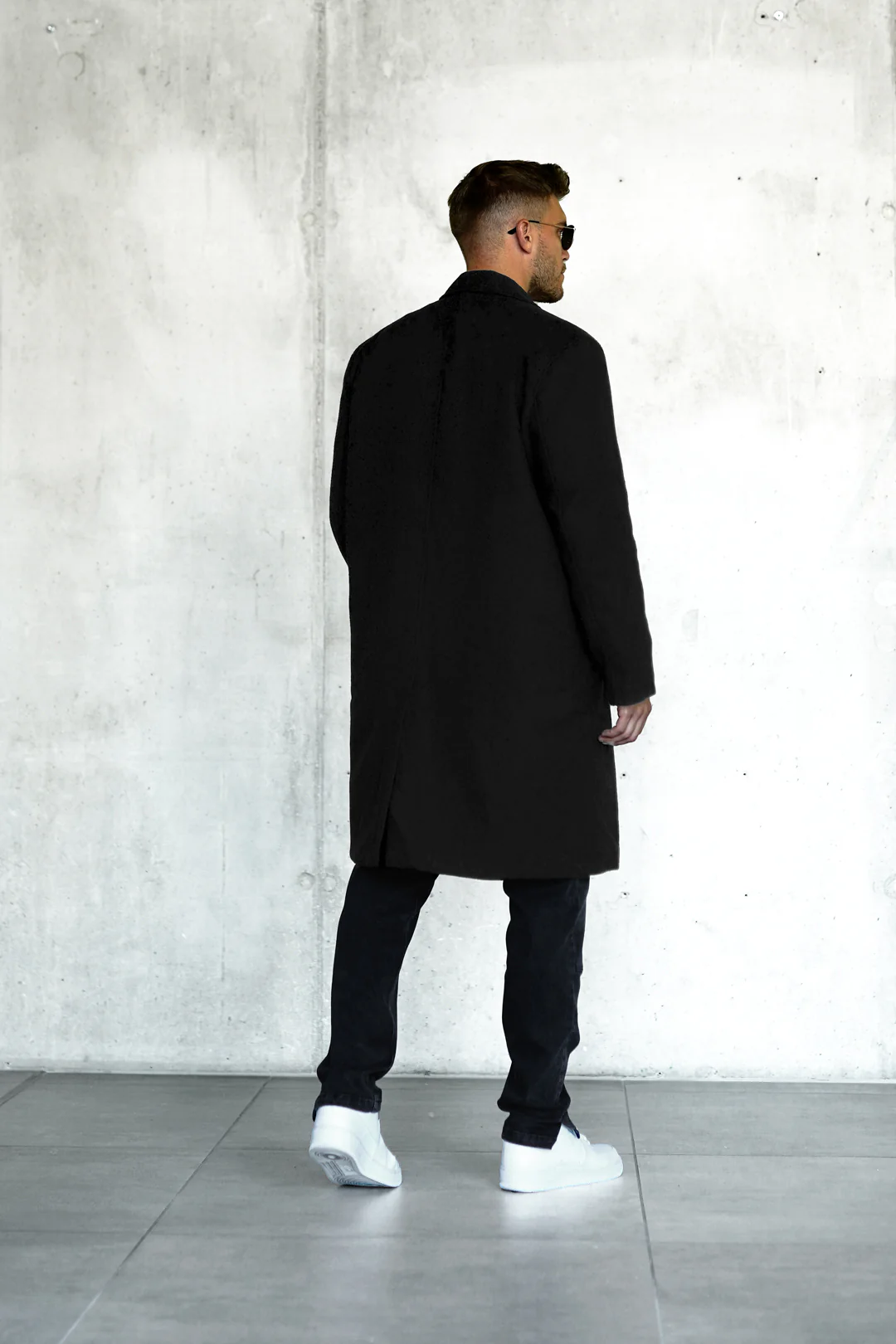 BLACK OVERSIZED FLANNEL COAT - Image 4