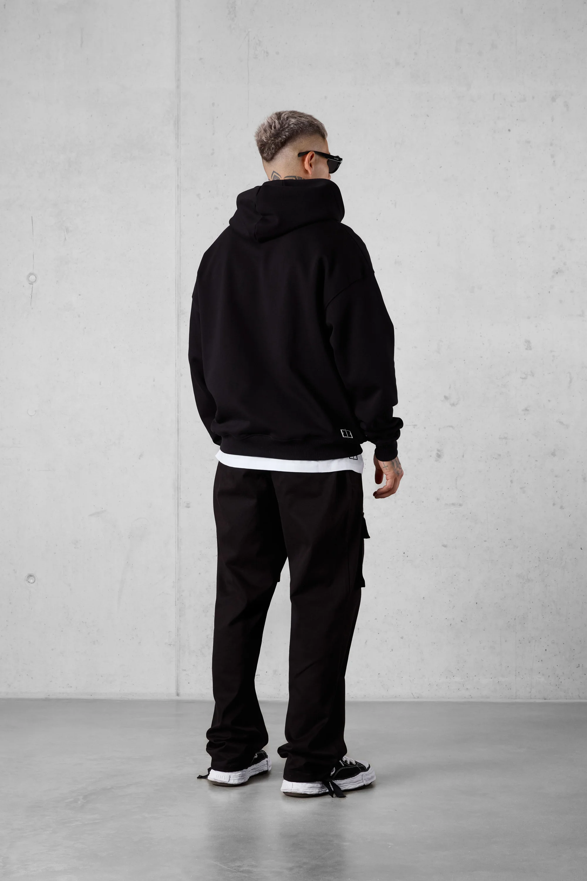 BLACK SP APPLIQUÉ OVERSIZED HOODIE - Image 5