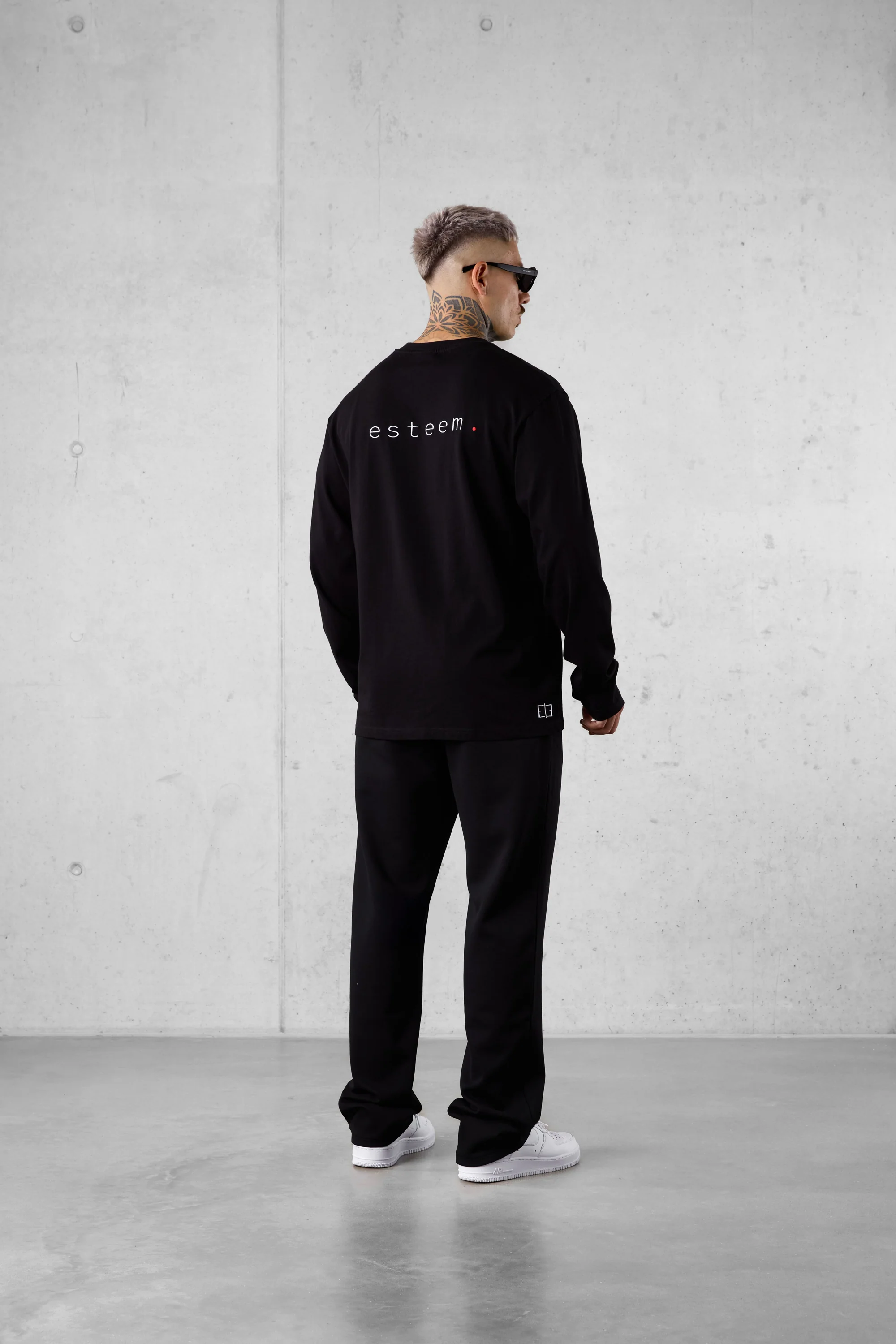 BLACK TYPEWRITER LONGSLEEVE - Image 3