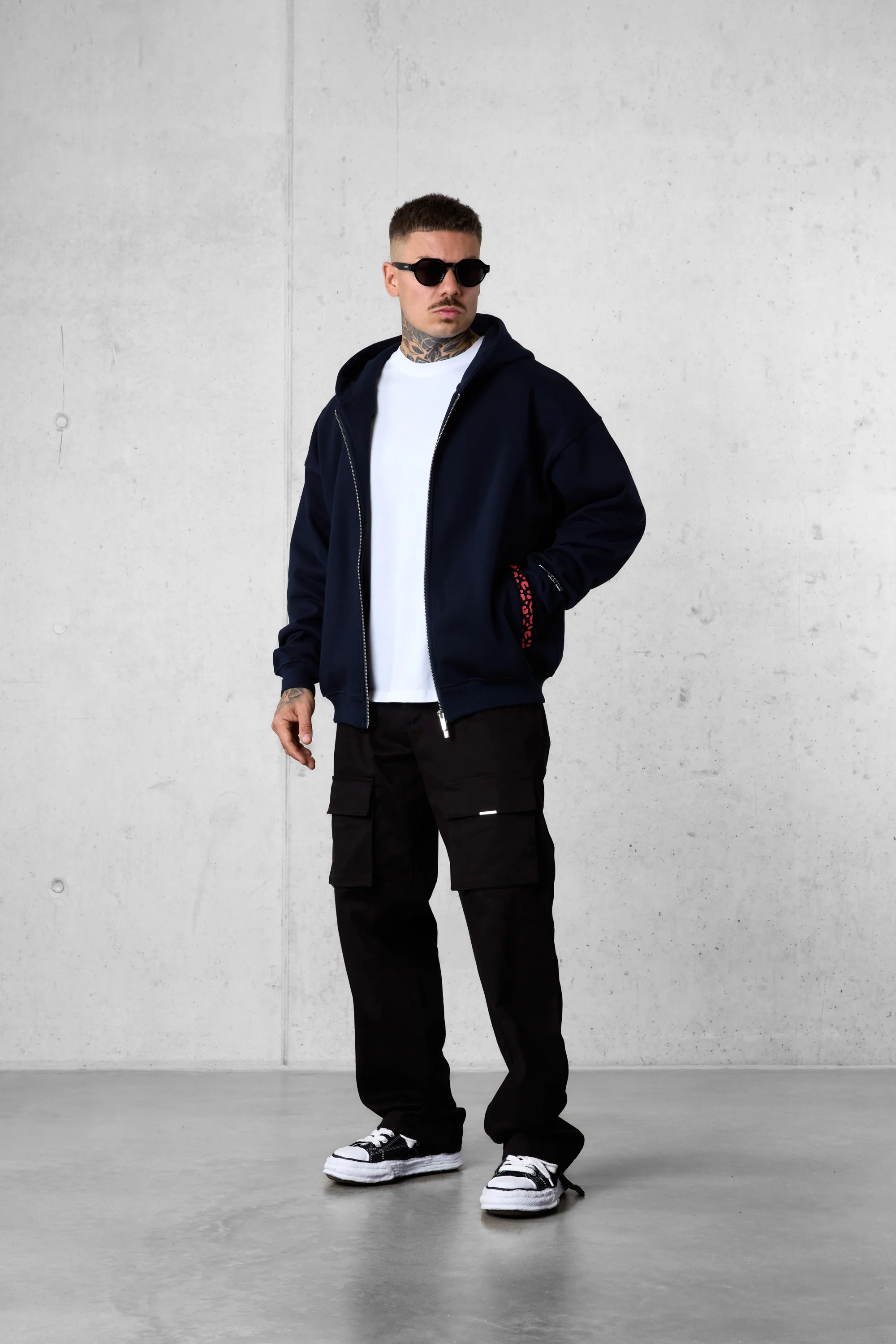 DARKSAPPHIRE LEO AESTHETICS OVERSIZED ZIP HOODIE - Image 3