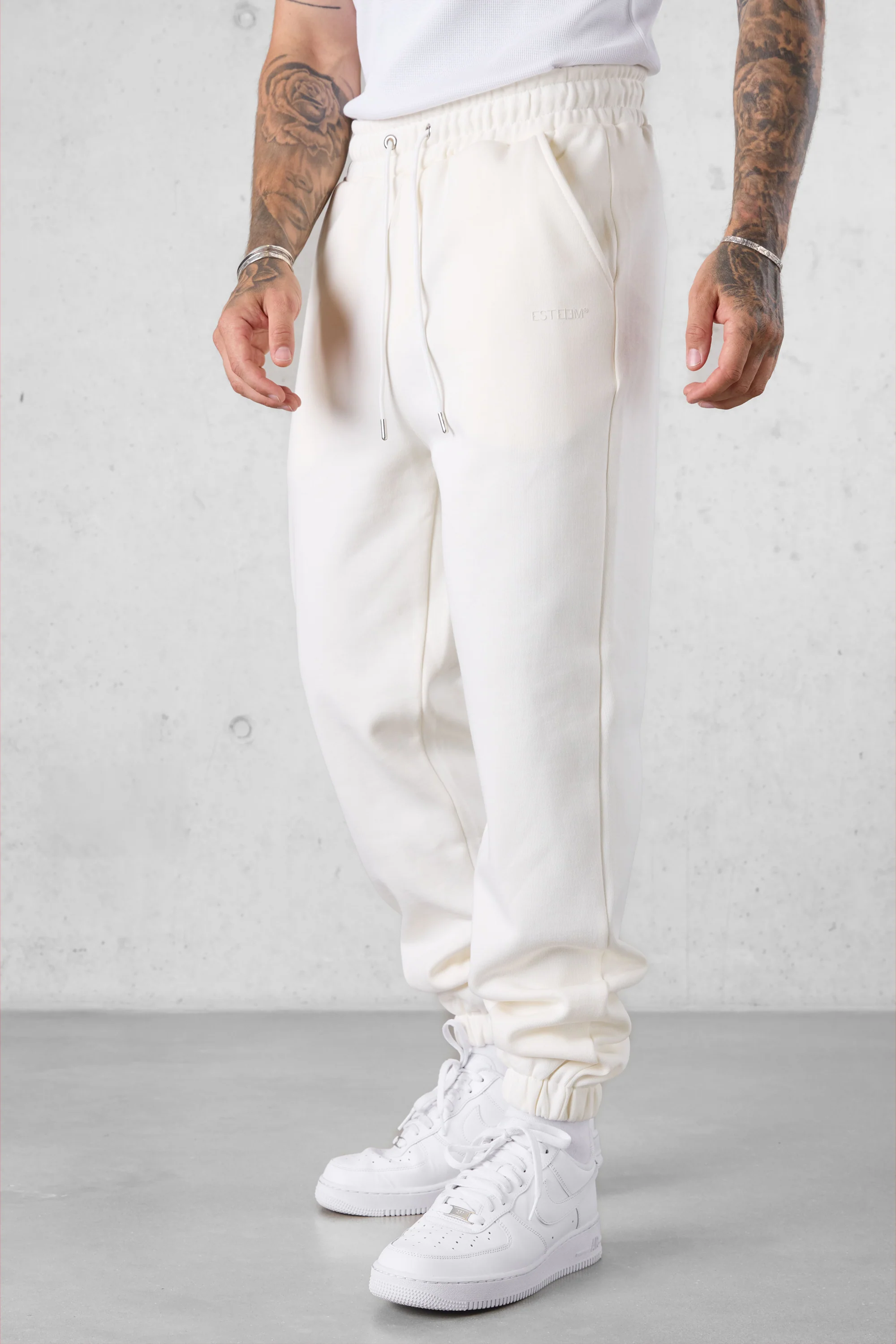 OFFWHITE ESSENTIAL JOGGER - Image 3