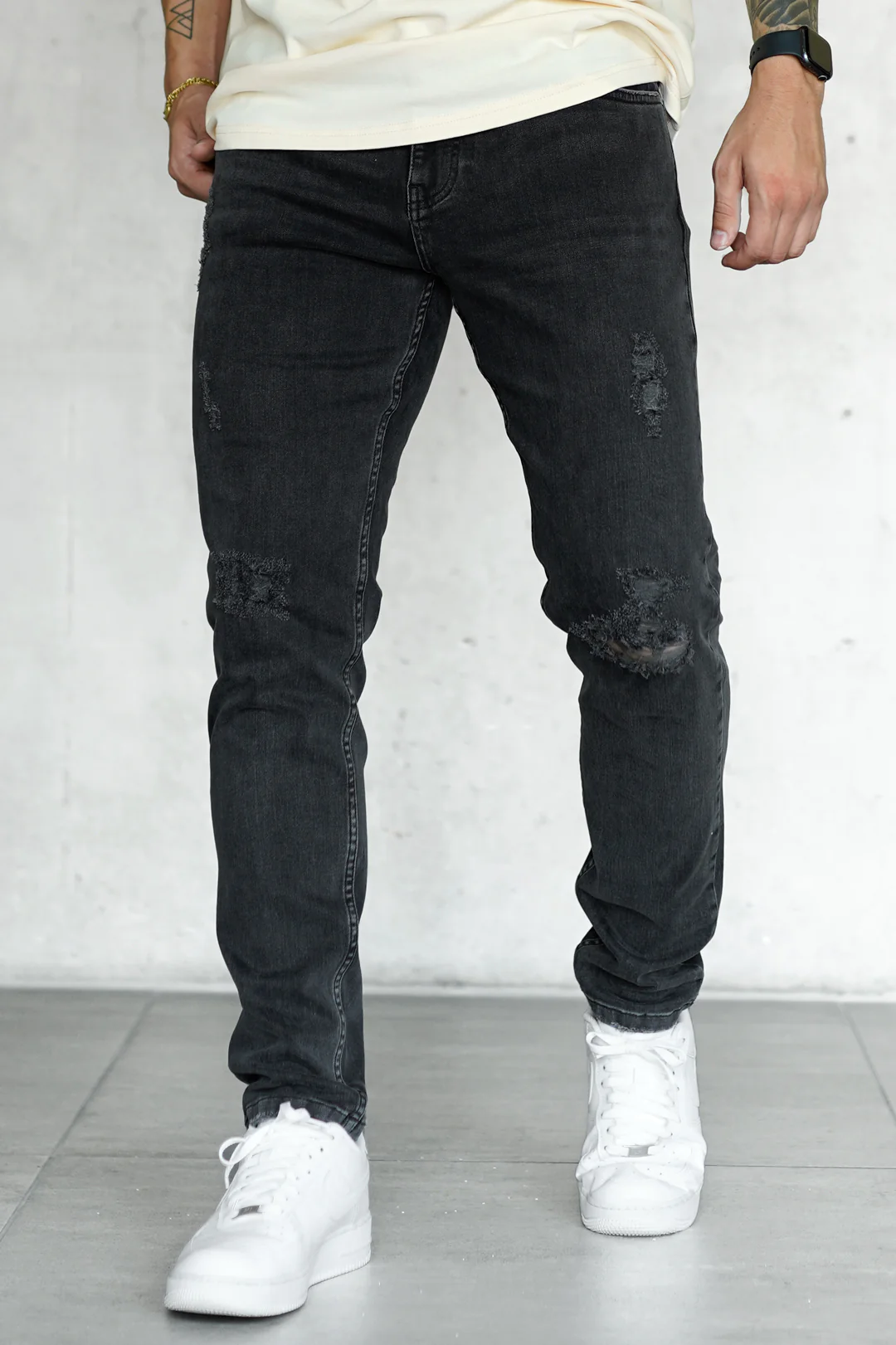 WASHED BLACK DESTROYED STRAIGHT JEANS - Image 3