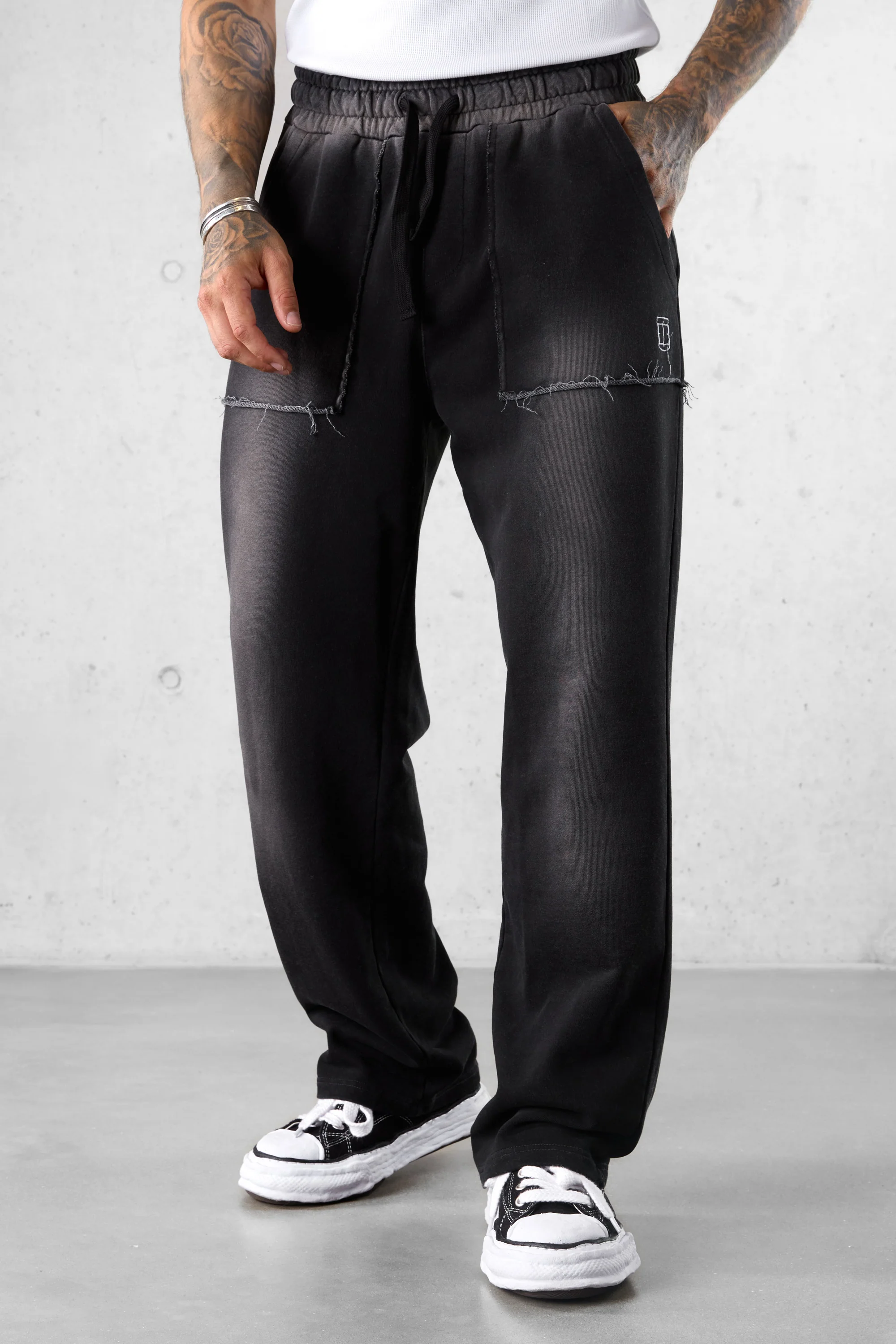 WASHED GREY ICON LOOSE SWEATPANTS - Image 4