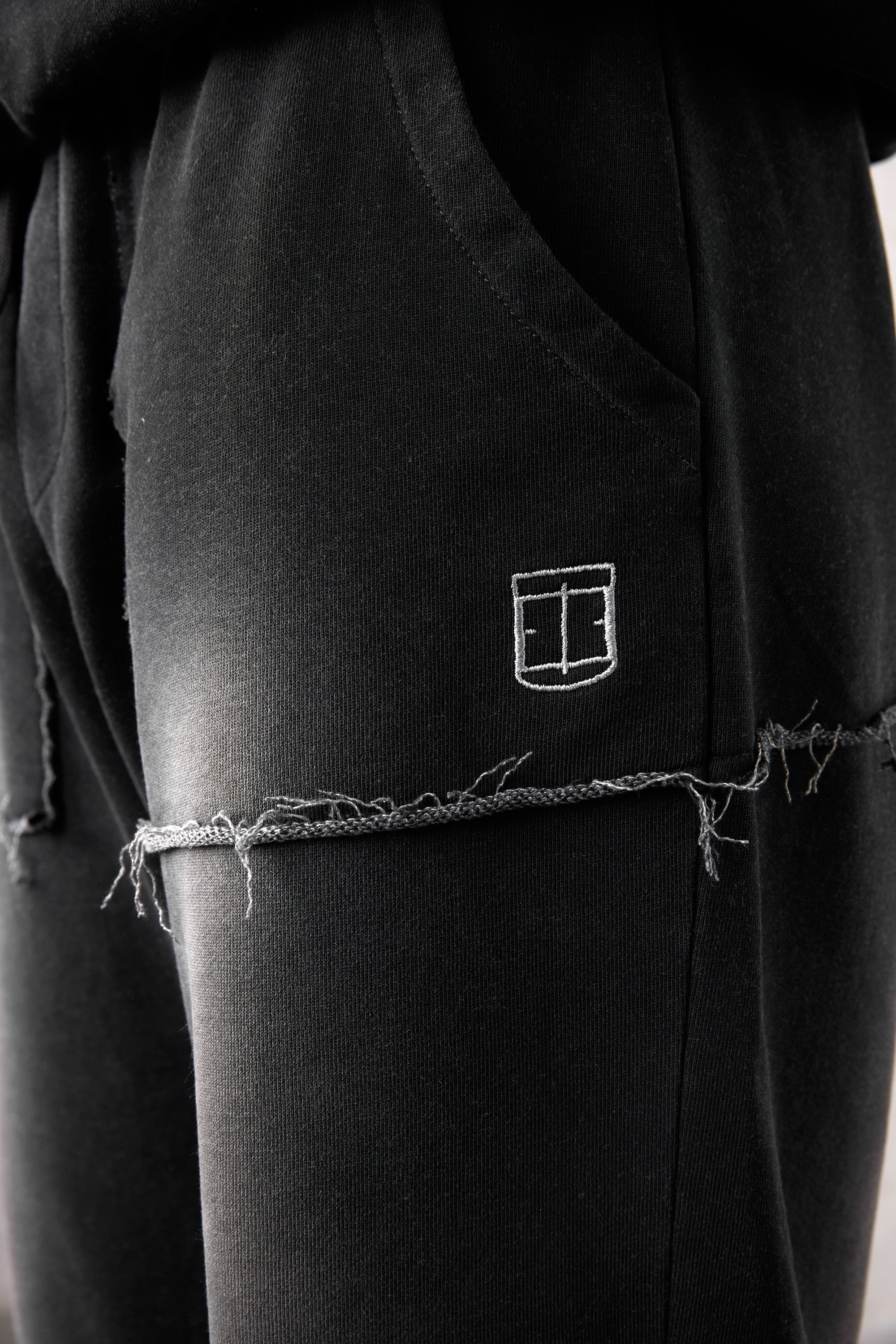 WASHED GREY ICON LOOSE SWEATPANTS - Image 6